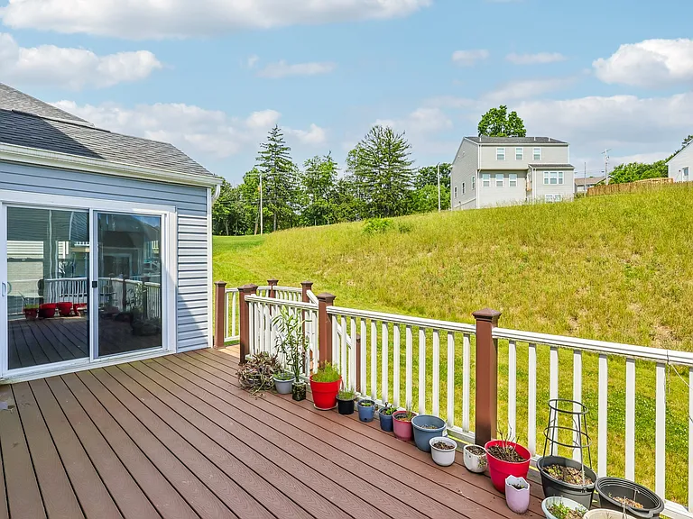 1105 Deerfield Dr — Photo 31