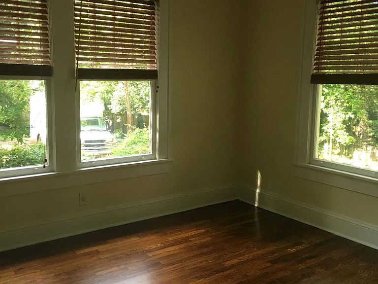 489 Emory Cir NE — Photo 19