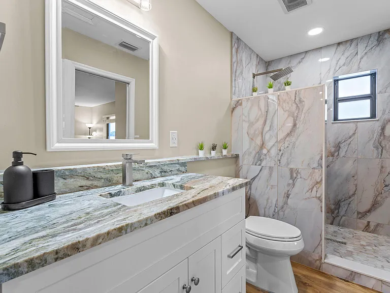 13155 Southfields Rd — Photo 59