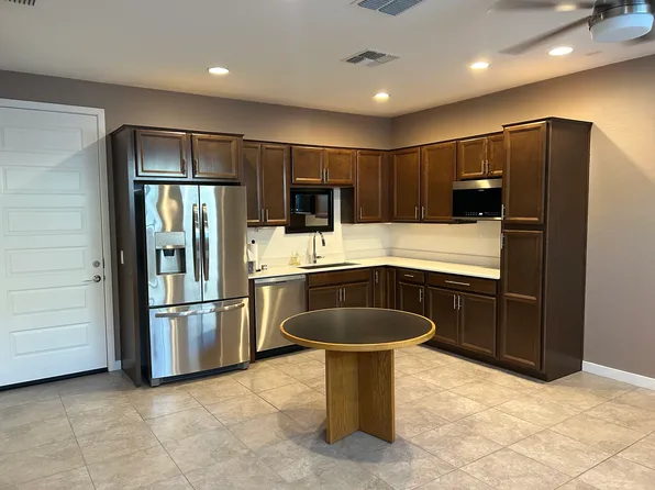 2917 E 27th Ave #1, Apache Junction, AZ 85119