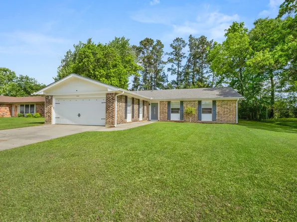 1010 Meadowbrook Dr, Deridder, LA 70634