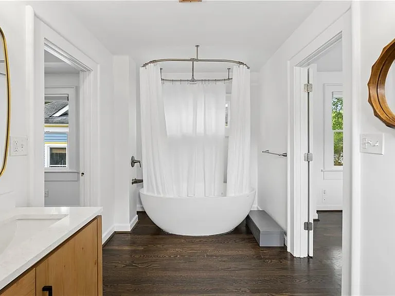 816 Virgil St NE — Photo 30