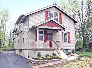 1154 Groesbeck Rd, Cincinnati, OH 45224