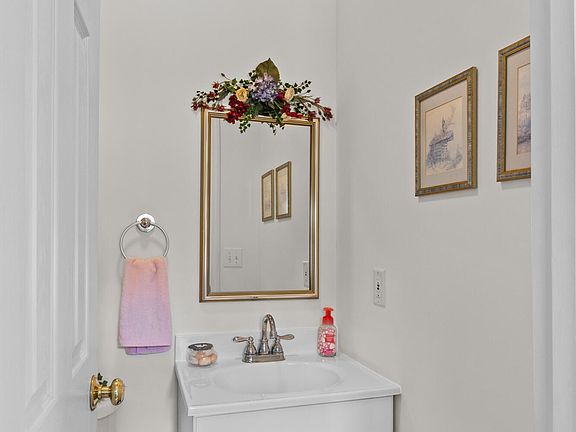 24th image of this home