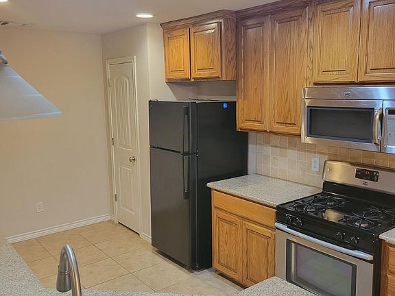 3rd image of 3728 Dove Hollow Ln