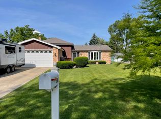 516 N Myrtle Ave, Elmhurst, IL 60126