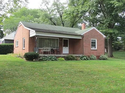 200 N Mount Joy St photo 1