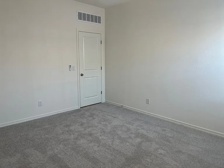 4466 N 100th Ave — Photo 26