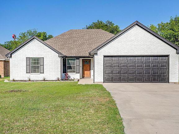 2nd image of 205 Shady Ln