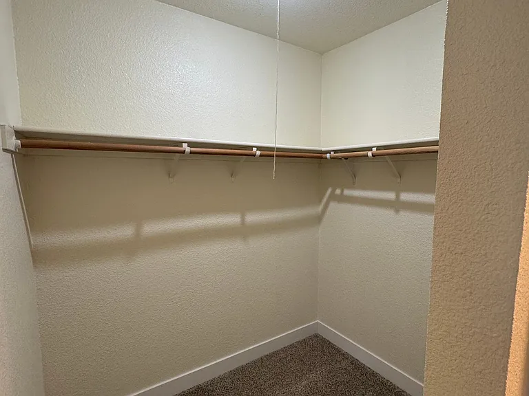 2950 Portage Bay — Photo 31