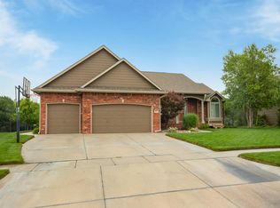 8102 W Palmetto St, Wichita, KS 67205