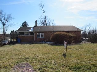 13208 Ridge Rd, Irwin, PA 15642