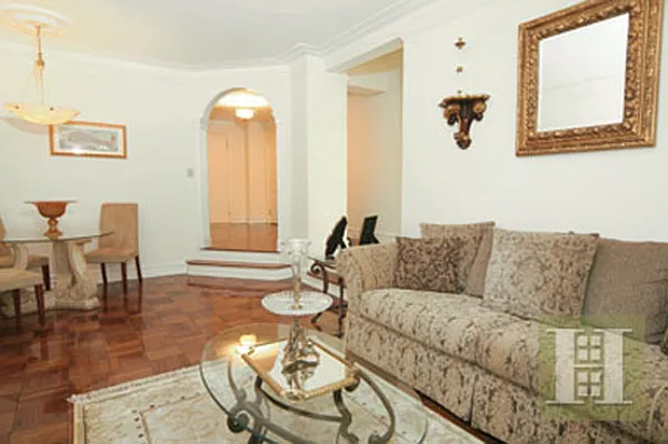 Rented by Halstead Real Estate | media 32