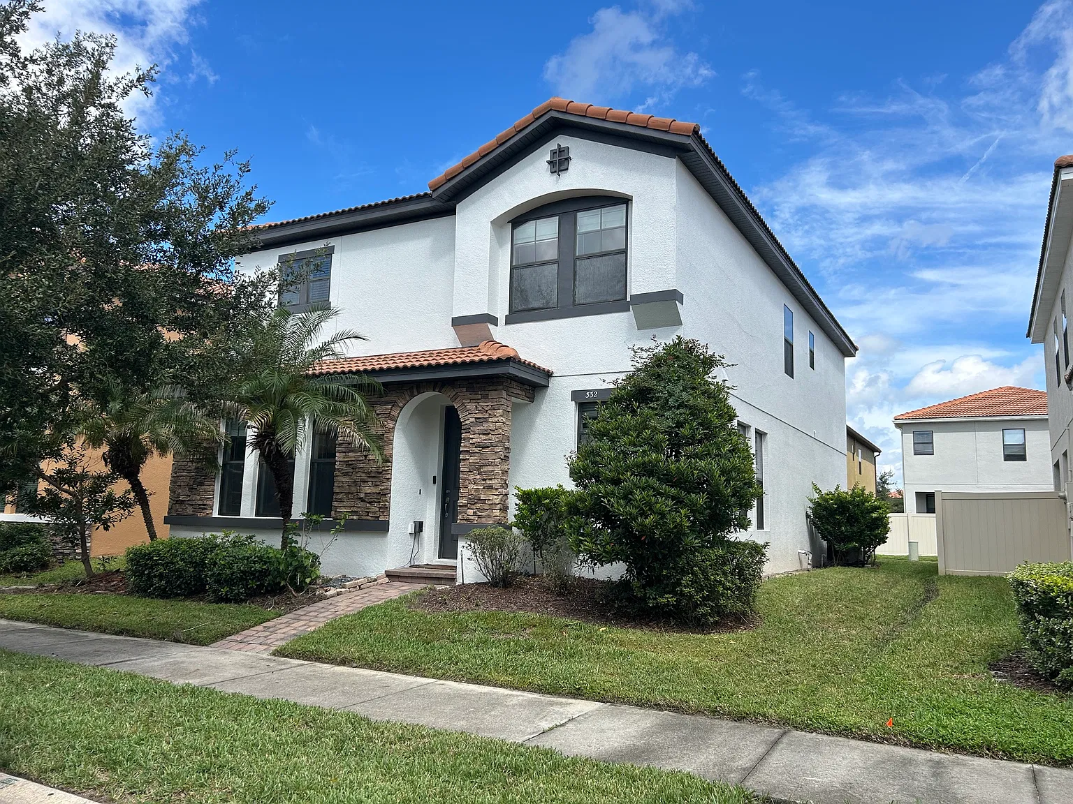 4 bed, 2.5 bath, 2313 sqft, $2,962 — Photo 4