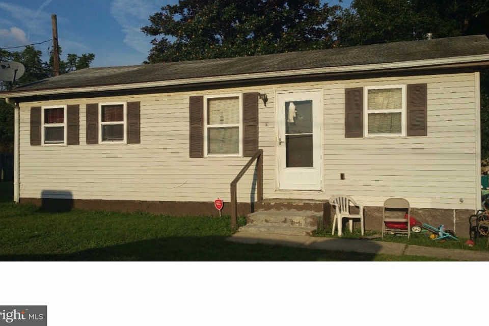 1st image of 14 Hillside Ave