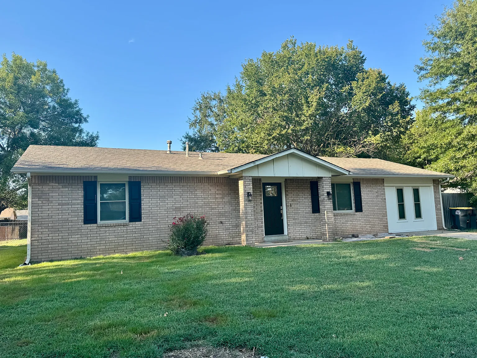 4 bed, 1580 sqft, $1,750 — Photo 1