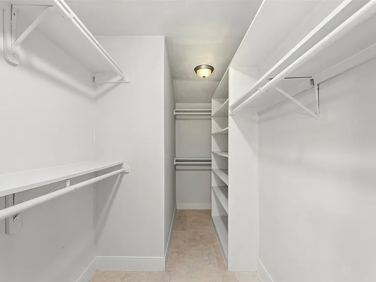 14115 River Forest Dr — Photo 23