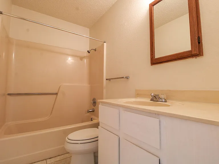 6214 Ridge Glade St — Photo 22