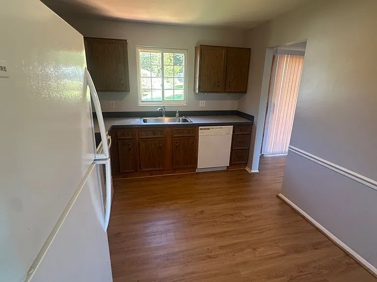 3905 Eaton Dr — Photo 15