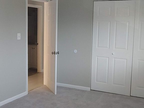 5th image of 1704 Fountain Rock Way Unit D
