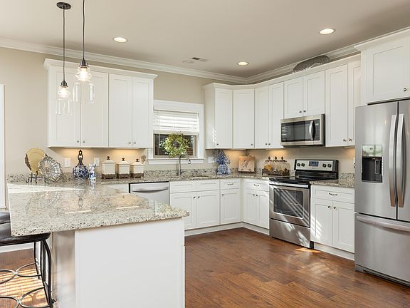 4th image of 160 Tasso Ln NE