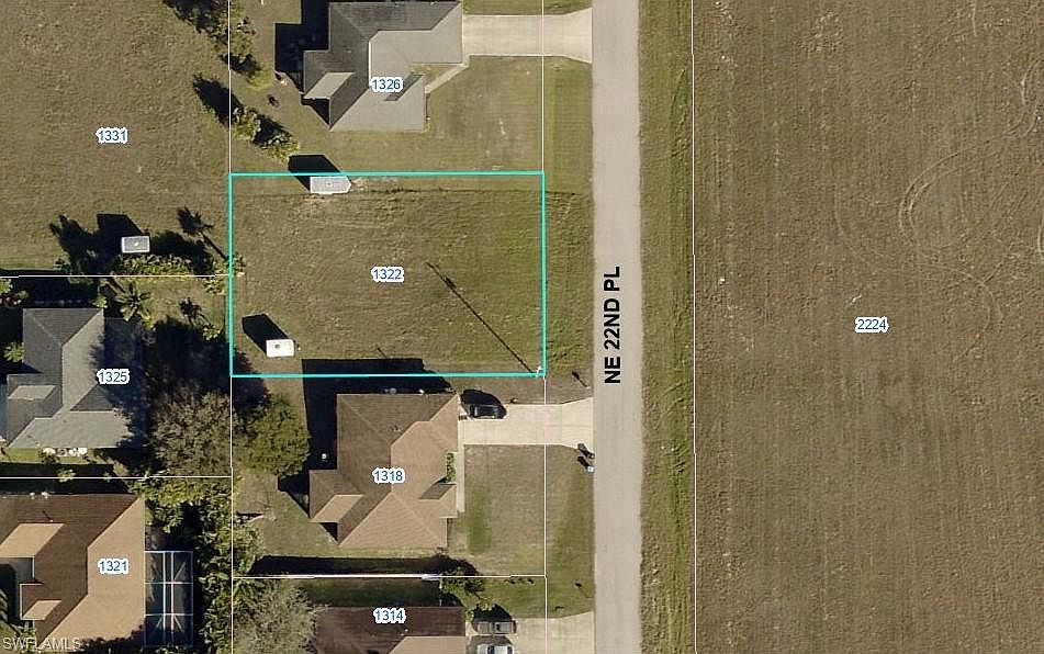 1st image of 1322 NE 22nd Pl