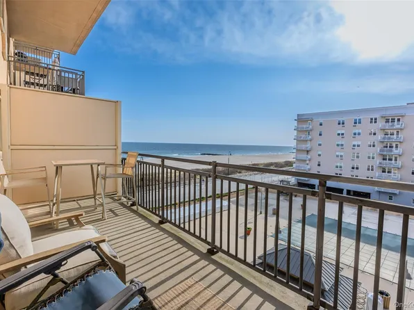 25 Neptune Boulevard #4H, Long Beach, NY 11561
