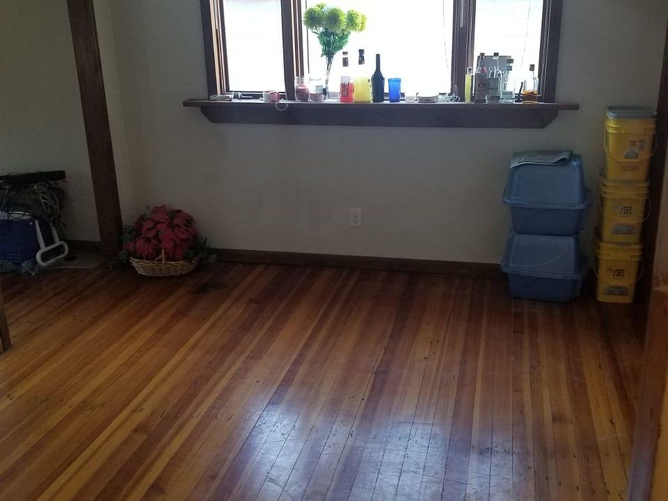 1st image of 64 Ashland St Floor 2