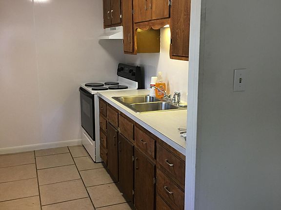 4th image of 301 Redwood Ave #A
