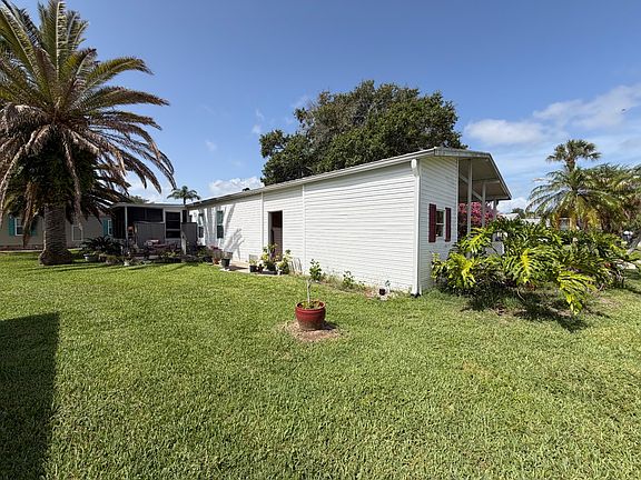 3rd image of 4475 Wood Stork Dr