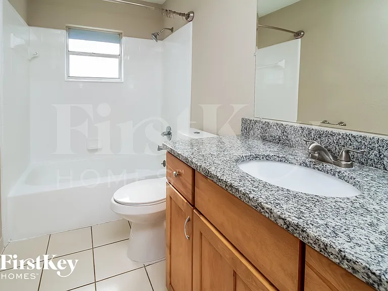 8618 Vannoy Ct — Photo 13
