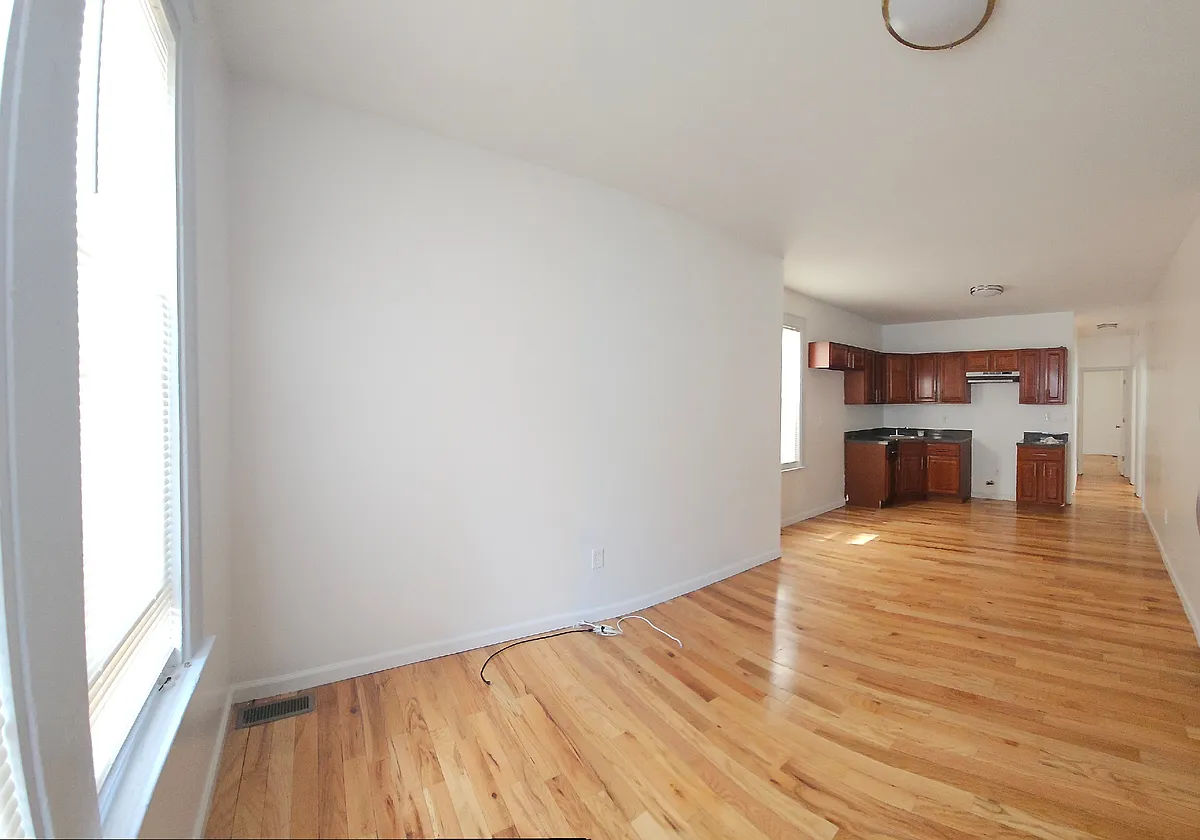Building Photo - 166 Goodwin Ave #1