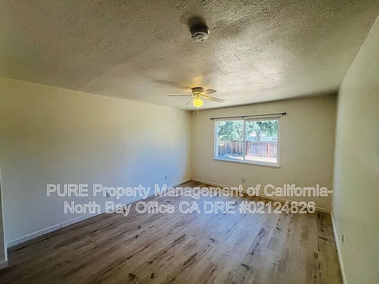 296 Gardens Ave — Photo 7