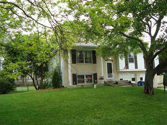 1st image of 54017 Eastwood Dr