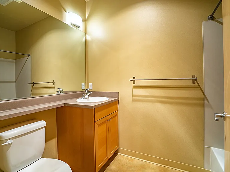 Saxe Apartments — Photo 73
