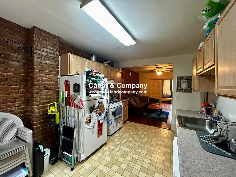8 Mead St #1 — Photo 6