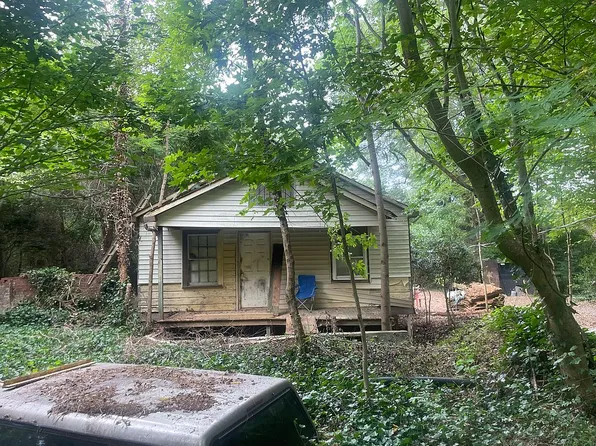 1448 Harrison St, Claremont, NC 28610