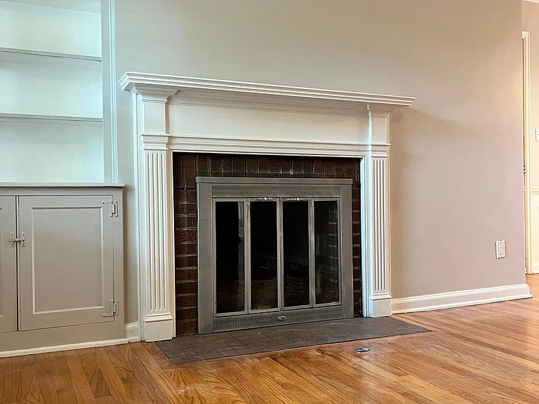 5220 Sycamore Dr — Photo 2