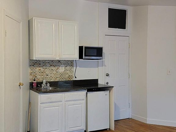 4th image of 218A Spencer St #3F