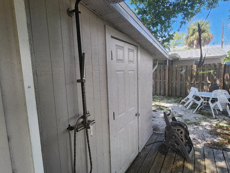 801 Liberty St — Photo 19