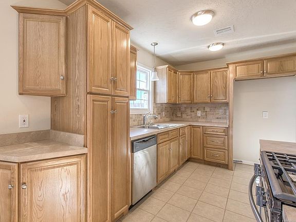 4th image of 11598 S 272nd East East Ave