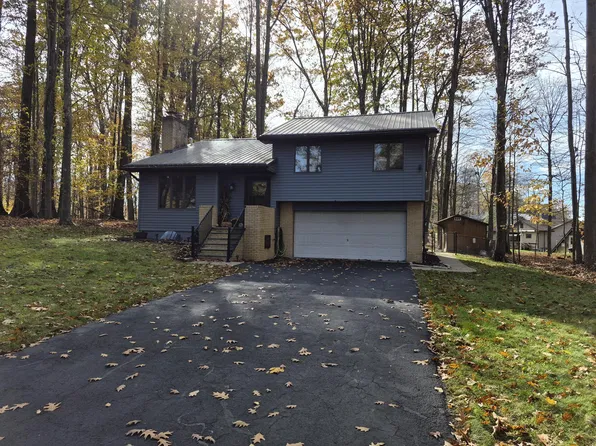 104 Blue Spruce Cir, Du Bois, PA 15801