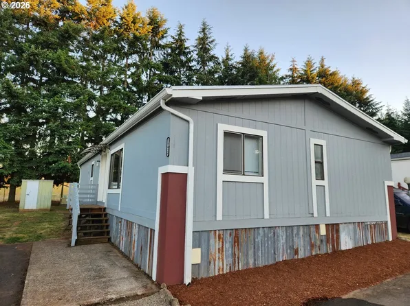 18424 S Laura Ln, Mulino, OR 97042