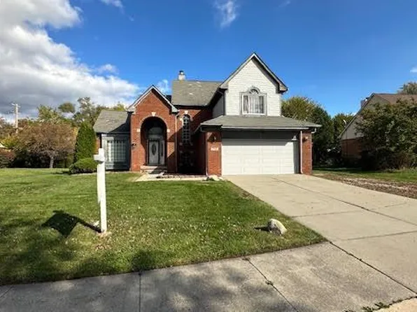 750 Clairpointe Woods Dr, Detroit, MI 48215