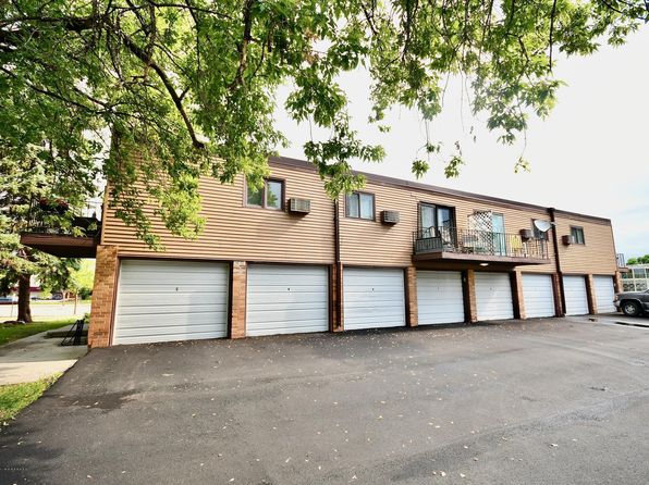 1219 7th St S APT 1, Moorhead, MN 56560