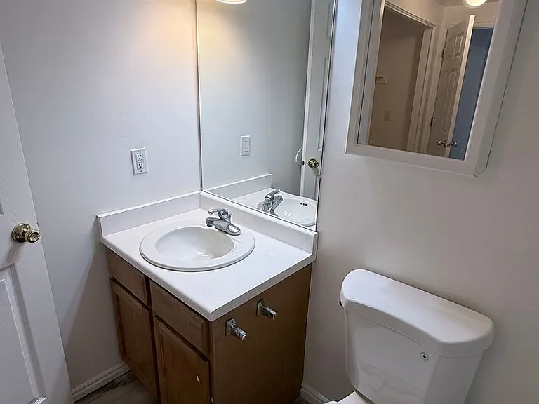 975 E 170 N — Photo 24