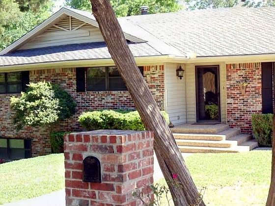 1st image of 309 Wooded Crest Dr