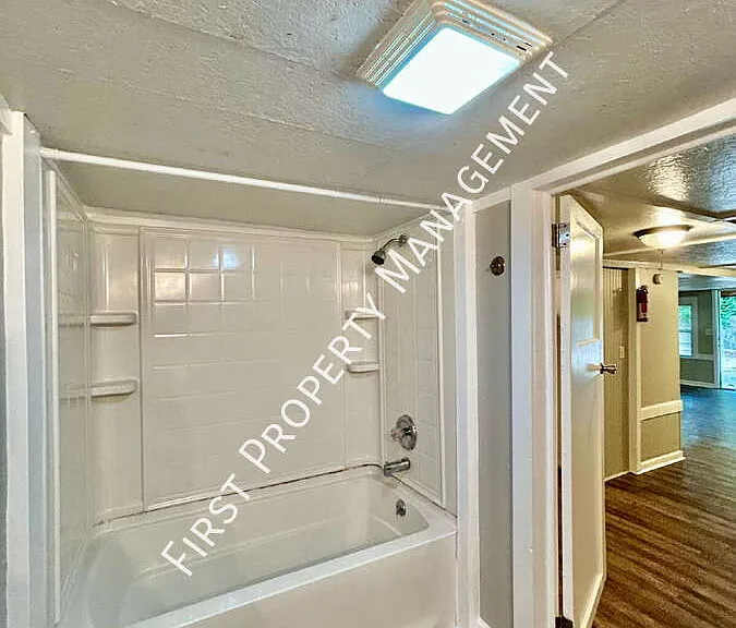 3504 Marport Dr #4 — Photo 12