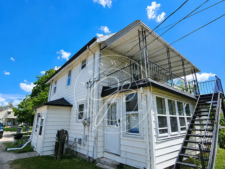 823 Custer Dr — Photo 12
