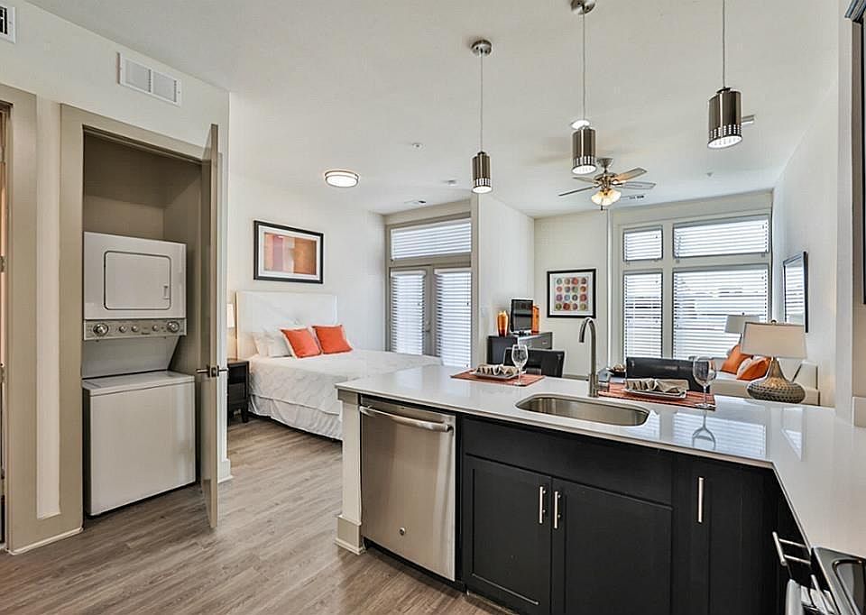 1st image of 2727 Brazos St #1